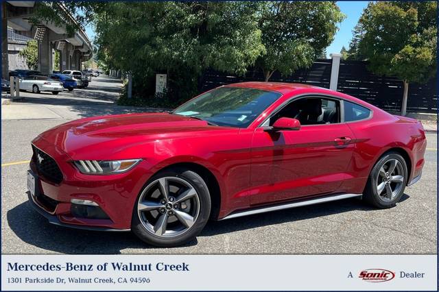 2016 Ford Mustang EcoBoost RWD photo