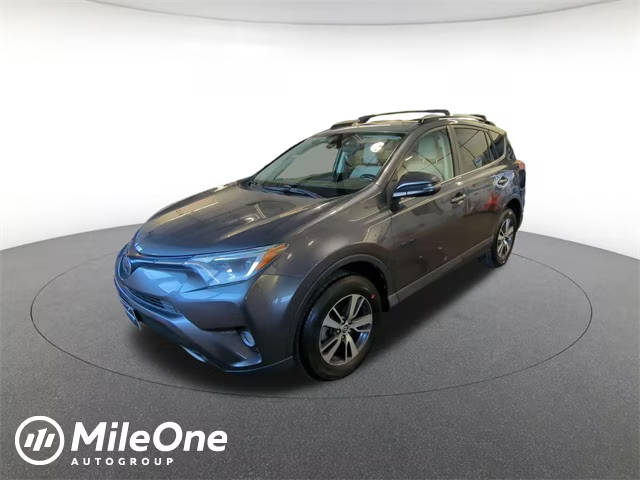2018 Toyota RAV4 XLE FWD photo