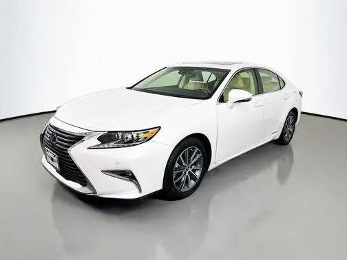 2018 Lexus ES ES 300h FWD photo
