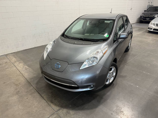 2015 Nissan Leaf SV FWD photo
