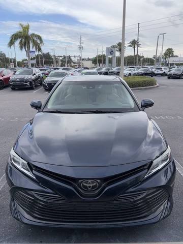 2018 Toyota Camry LE FWD photo