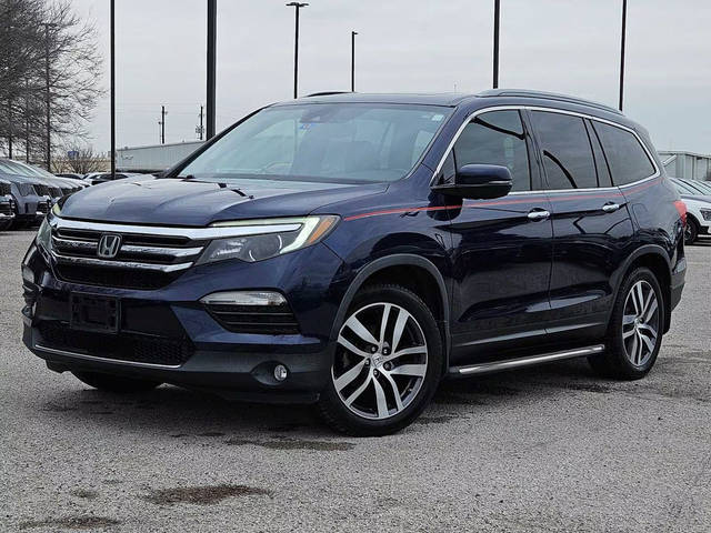 2018 Honda Pilot Touring FWD photo