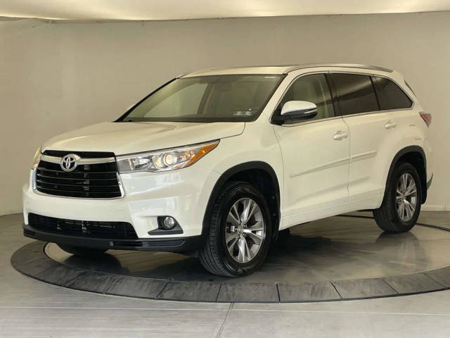 2015 Toyota Highlander XLE AWD photo