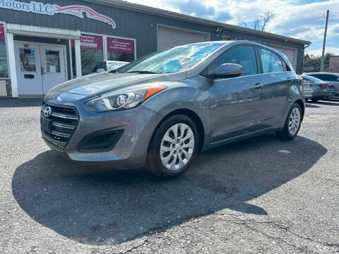 2017 Hyundai Elantra GT  FWD photo