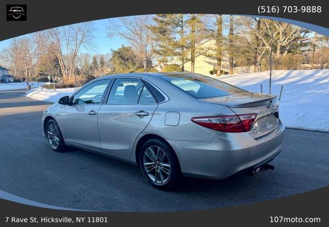 2016 Toyota Camry SE FWD photo