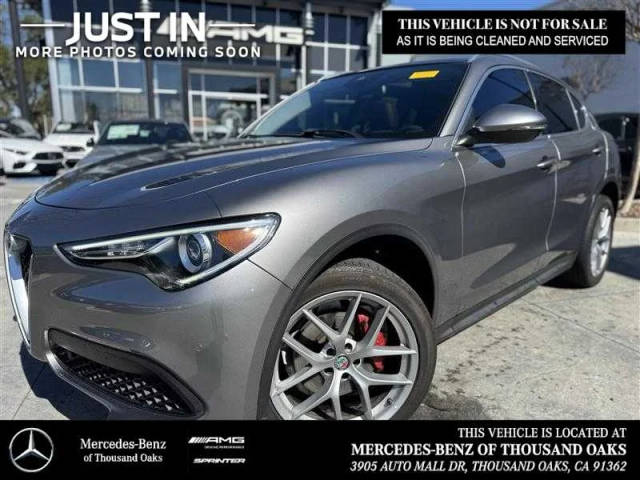 2018 Alfa Romeo Stelvio Ti AWD photo