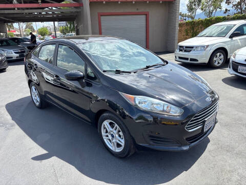 2017 Ford Fiesta SE FWD photo
