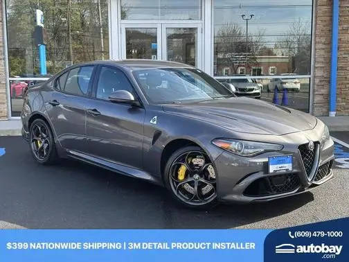 2018 Alfa Romeo Giulia  RWD photo