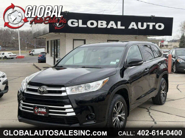2018 Toyota Highlander LE AWD photo