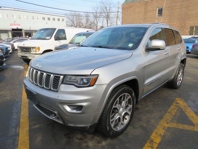 2018 Jeep Grand Cherokee Sterling Edition 4WD photo