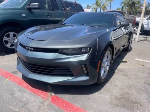 2018 Chevrolet Camaro 1LT RWD photo