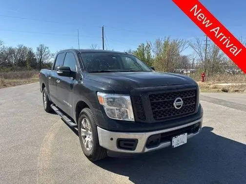 2018 Nissan Titan SV RWD photo