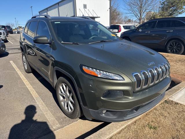 2018 Jeep Cherokee Latitude FWD photo