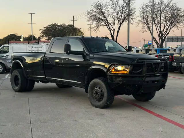 2018 Ram 3500 Laramie 4WD photo