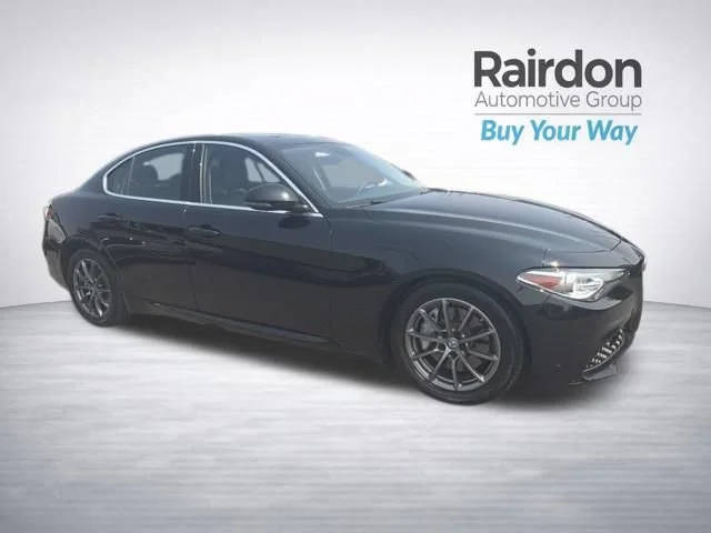 2018 Alfa Romeo Giulia RWD photo