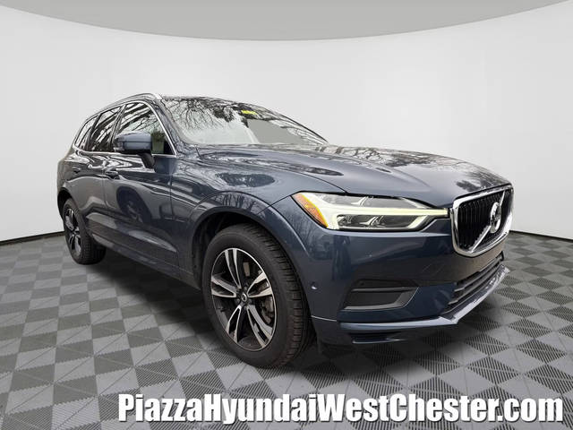 2018 Volvo XC60 Momentum AWD photo