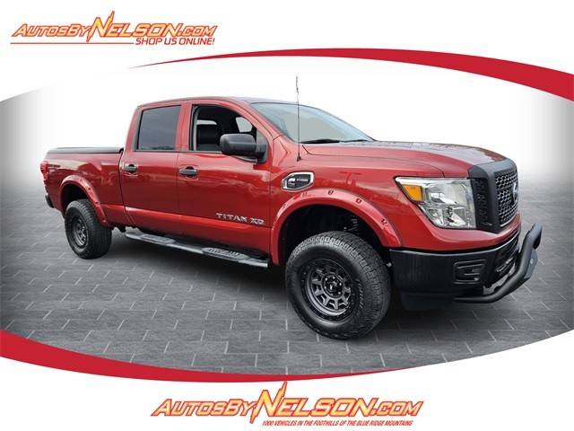2017 Nissan Titan XD S 4WD photo
