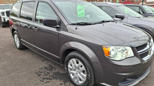 2018 Dodge Grand Caravan SE FWD photo