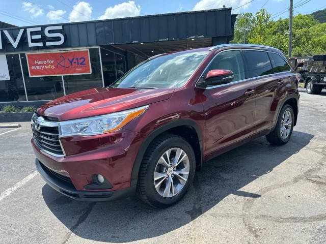 2015 Toyota Highlander XLE AWD photo