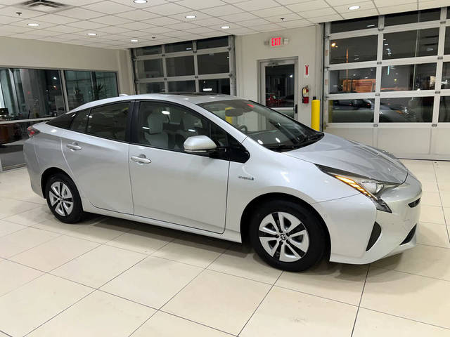 2018 Toyota Prius Four FWD photo