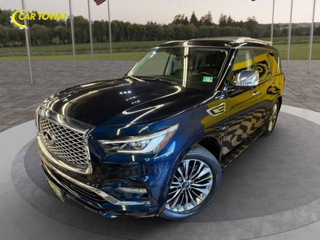 2018 Infiniti QX80 4WD photo