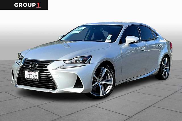 2018 Lexus IS IS 300 RWD photo