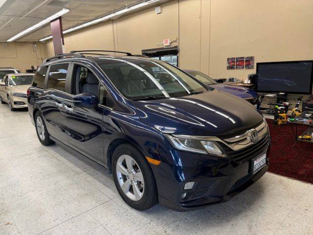 2018 Honda Odyssey EX-L FWD photo