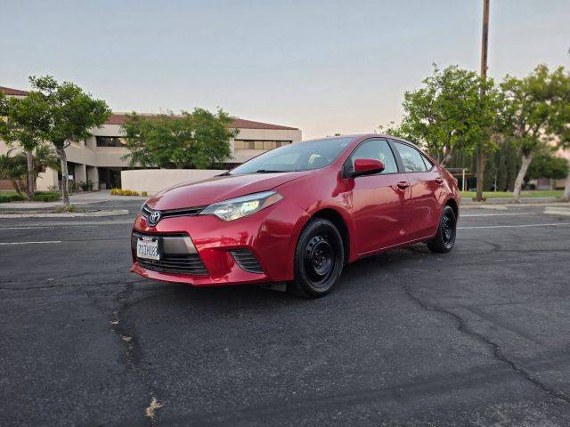2016 Toyota Corolla LE FWD photo