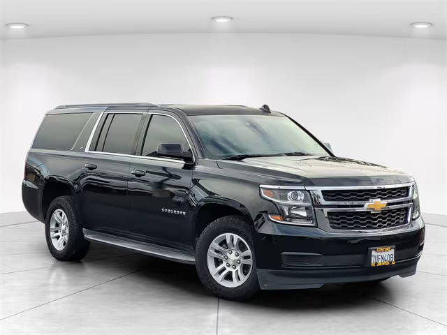 2016 Chevrolet Suburban LT RWD photo