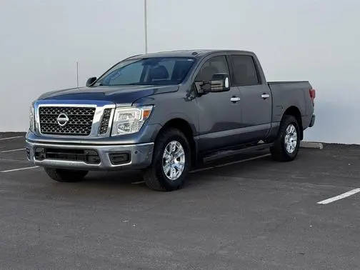 2018 Nissan Titan SV 4WD photo