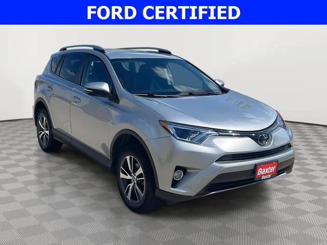 2018 Toyota RAV4 XLE AWD photo