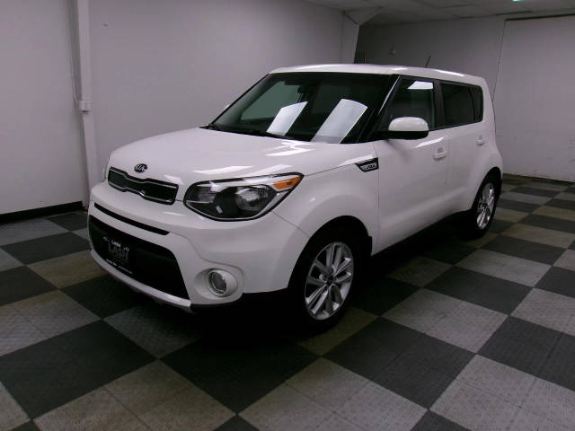 2018 Kia Soul + FWD photo