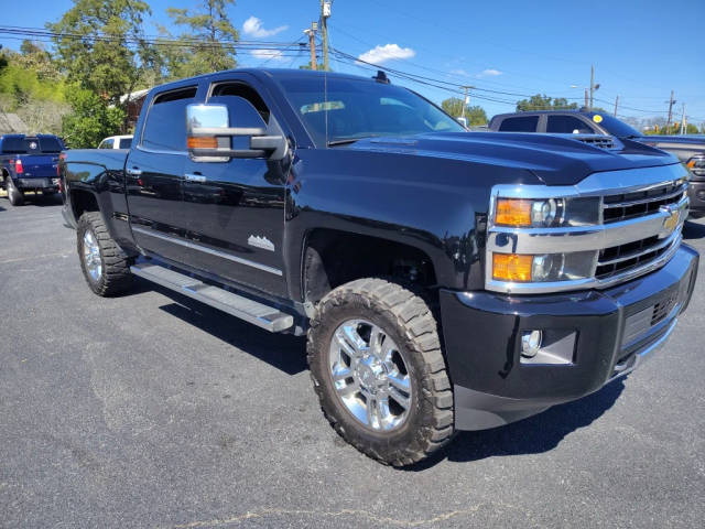 2018 Chevrolet Silverado 2500HD High Country 4WD photo