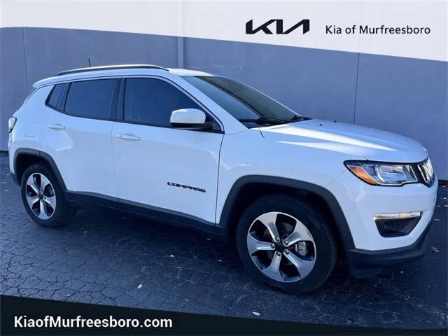 2018 Jeep Compass Latitude FWD photo