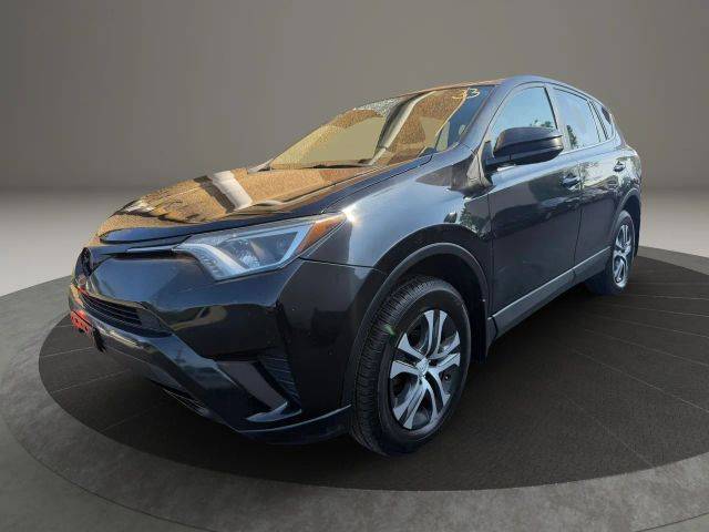 2018 Toyota RAV4 LE AWD photo