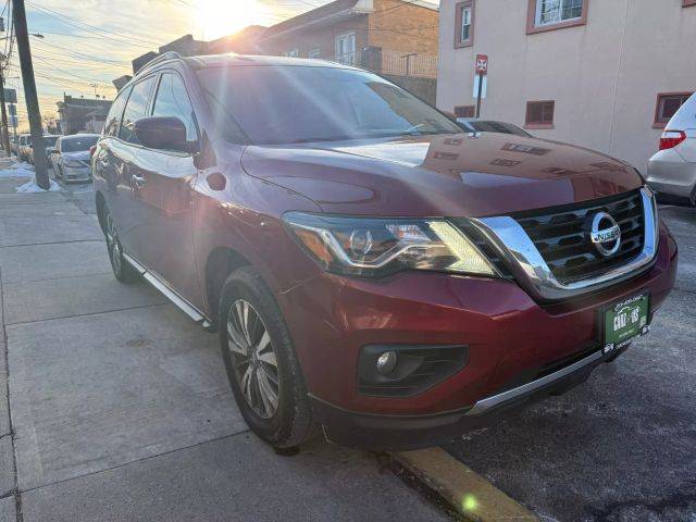 2017 Nissan Pathfinder SV 4WD photo