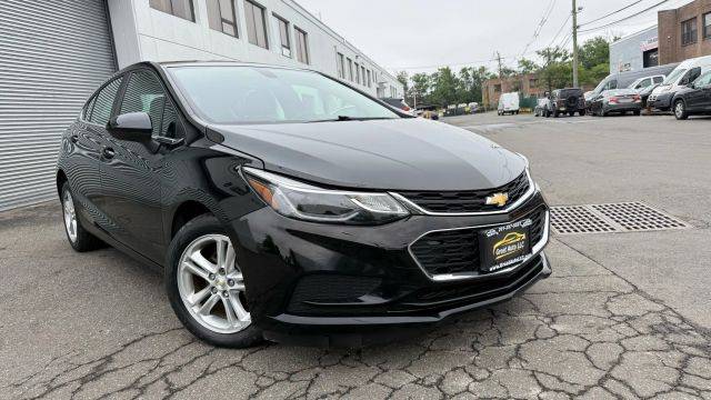 2018 Chevrolet Cruze LT FWD photo
