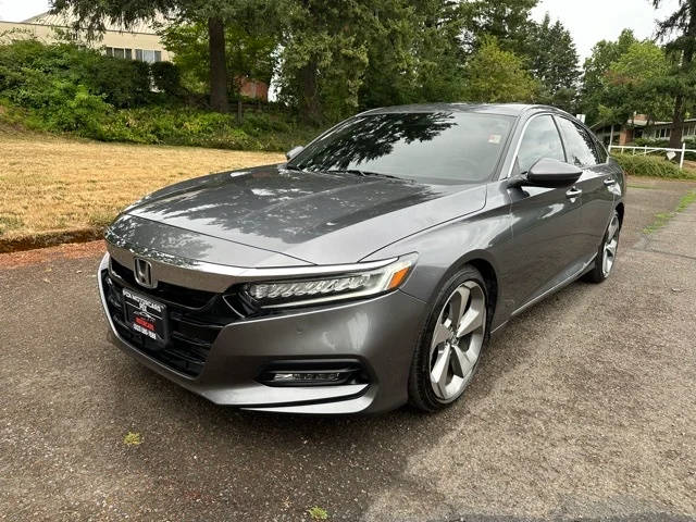 2018 Honda Accord Touring 2.0T FWD photo