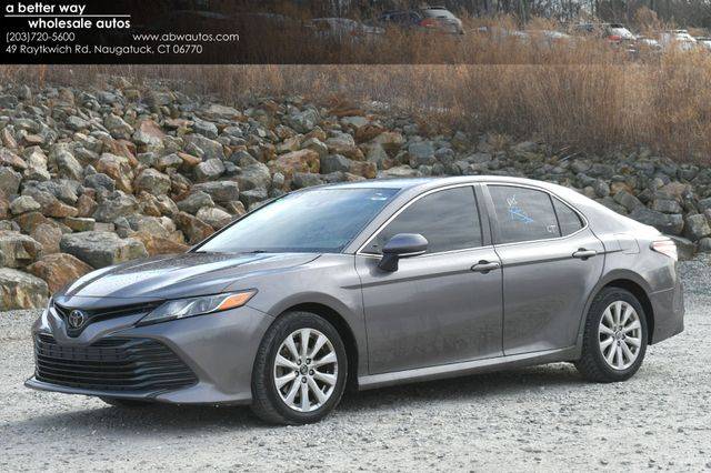 2018 Toyota Camry LE FWD photo