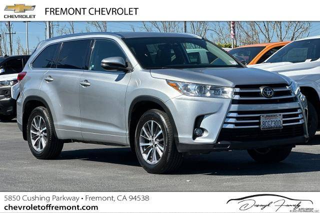 2018 Toyota Highlander XLE AWD photo