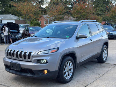 2018 Jeep Cherokee Latitude 4WD photo