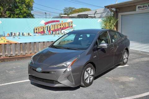 2018 Toyota Prius Two FWD photo