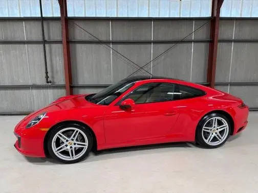 2018 Porsche 911 Carrera RWD photo