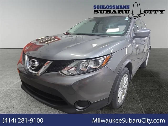 2017 Nissan Rogue Sport S AWD photo