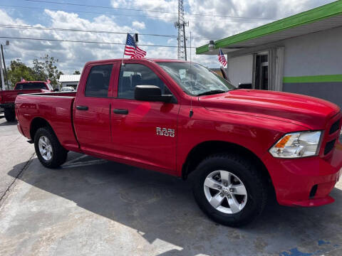 2018 Ram 1500 Express 4WD photo