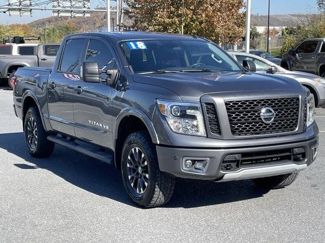 2018 Nissan Titan PRO-4X 4WD photo