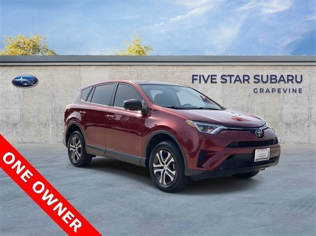 2018 Toyota RAV4 LE FWD photo