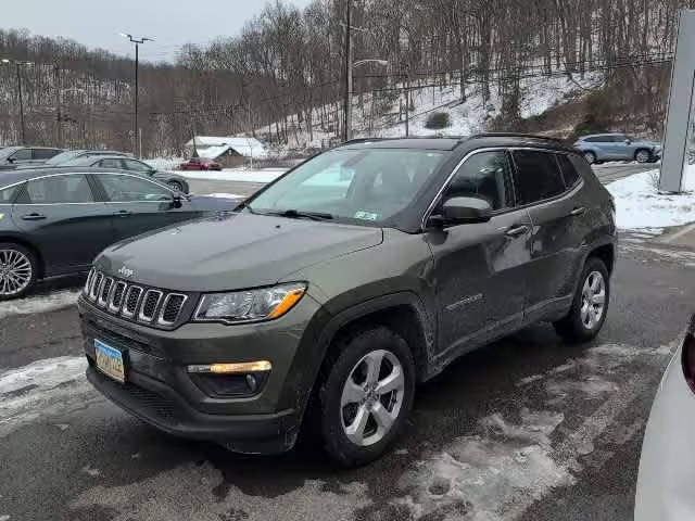 2018 Jeep Compass Latitude 4WD photo