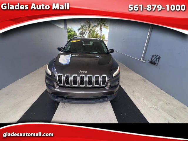2018 Jeep Cherokee Latitude Plus FWD photo