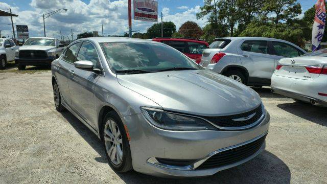 2015 Chrysler 200 Limited FWD photo